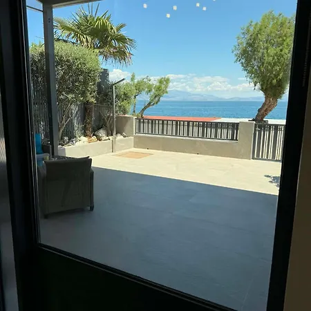 Diamante Beachfront דירה קסילוקסטרו