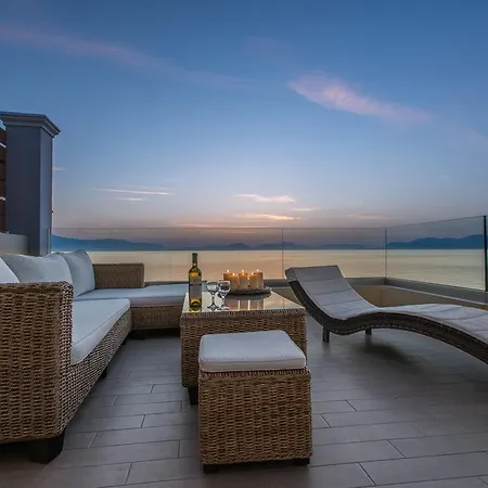 Diamante Beachfront شقة *
