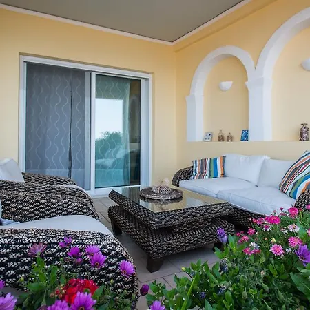 Diamante Beachfront * Xylokastro