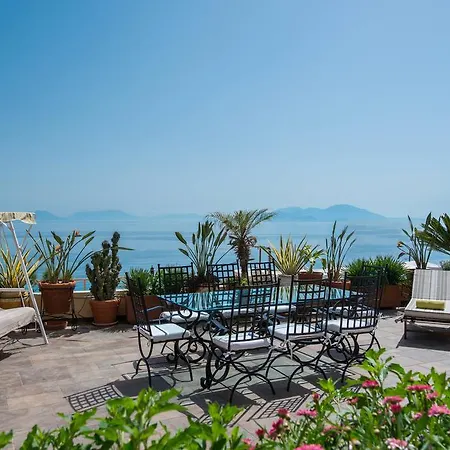 Diamante Beachfront דירה קסילוקסטרו