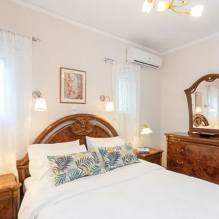 Apartment Diamante Beachfront *