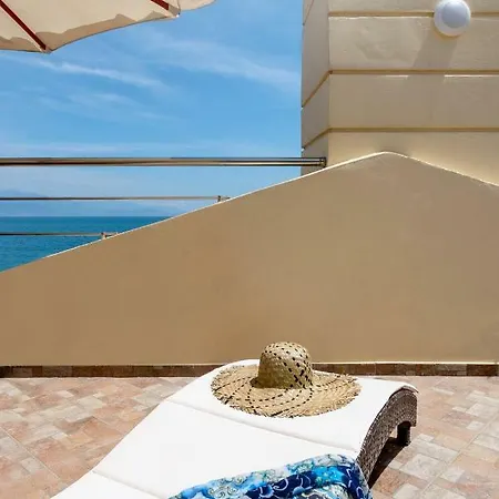 Diamante Beachfront קסילוקסטרו