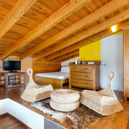 Diamante Beachfront דירה *