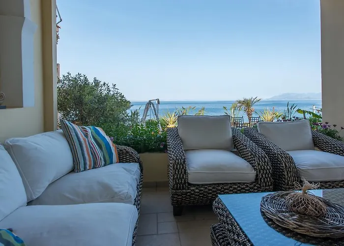 Diamante Beachfront Apartman Xilókasztro