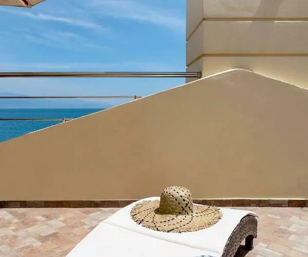 Diamante Beachfront Xilókasztro